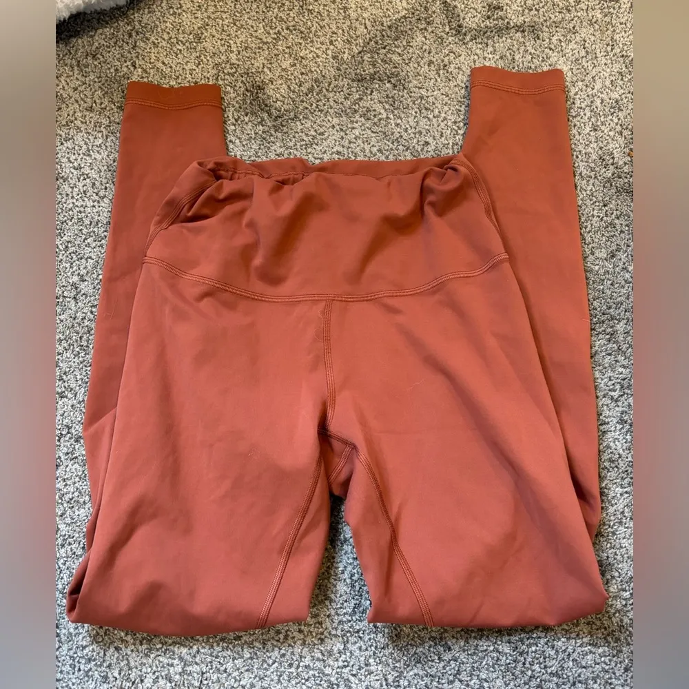 Lululemon Wunder Train High-Rise Tight 28" - Image 2