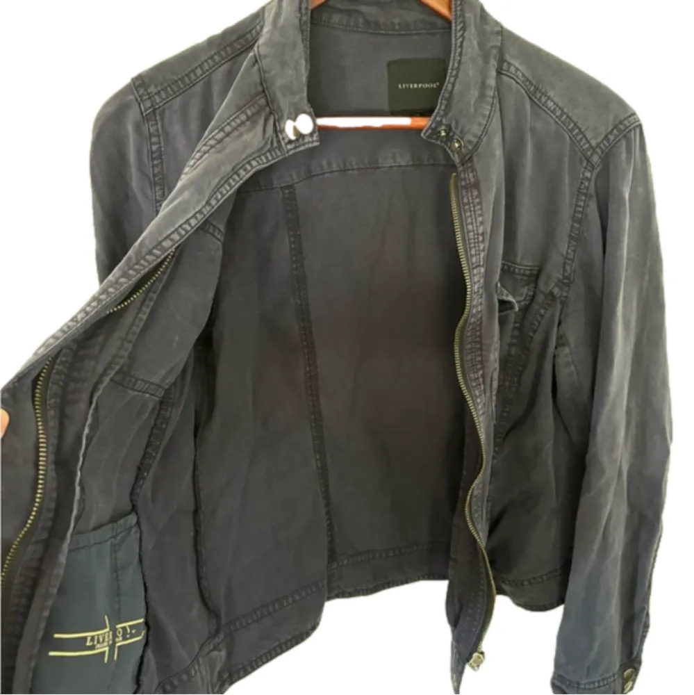 Liverpool Medium Women's Merie Tencel Cargo Jacket Navy‎ Blue Zip Up - Image 9