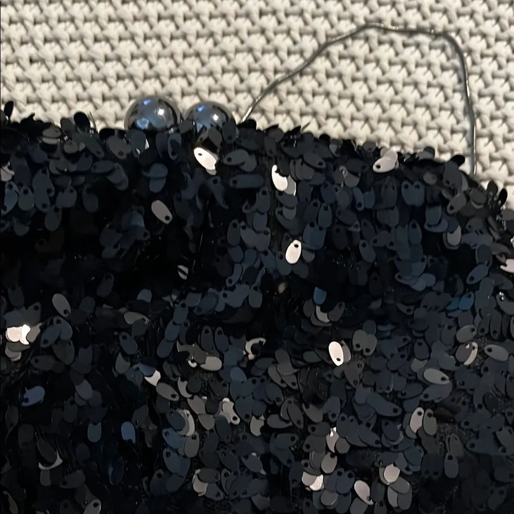 Elegant Black Sequin Clutch - Image 3