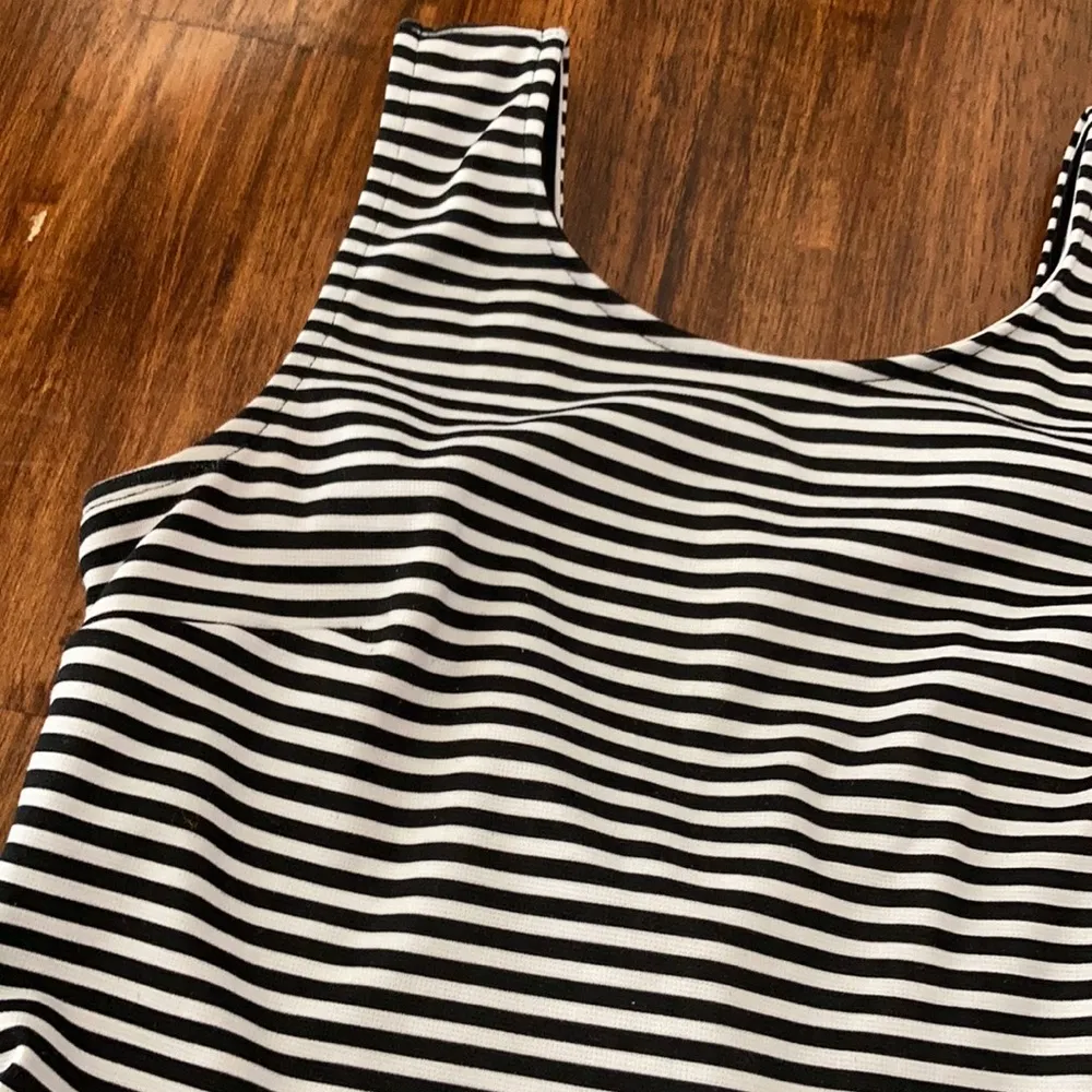 H&M Striped Fit and Flare Midi Dress Low Back Black White Size Small Like New - Image 8