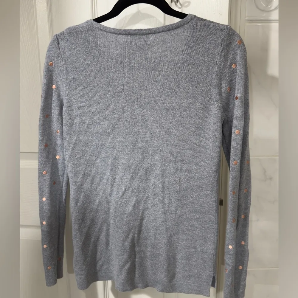 Gray sweater with rose pink polka dots. - Image 4