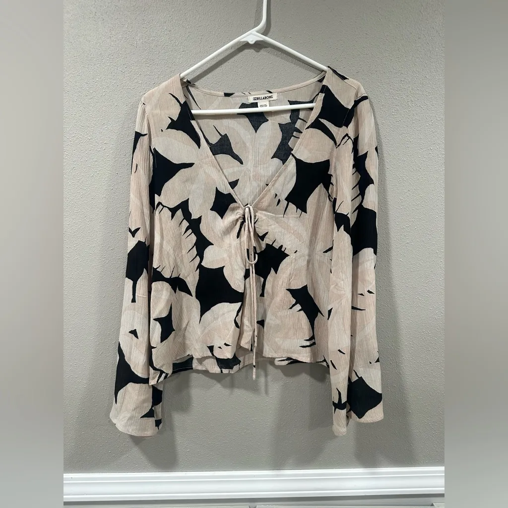 Buckle Women's Top - Black and Cream - Image 2