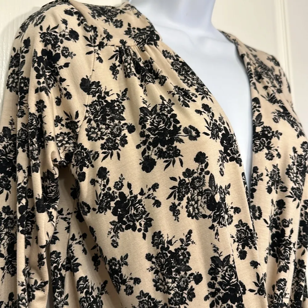 Intimately Free People Tan Black Long Sleeve Bodysuit Floral Small EUC #2273 - Image 5