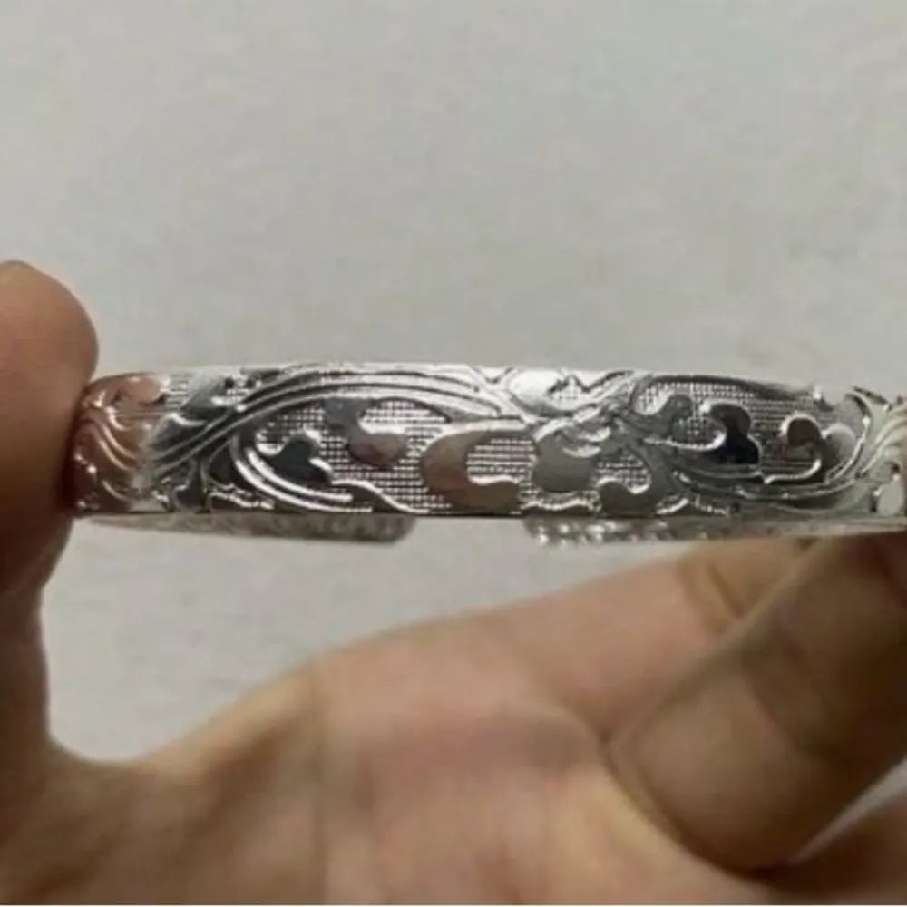 Elegant 925 sterling Silver Floral Bangle with gift box - Image 4