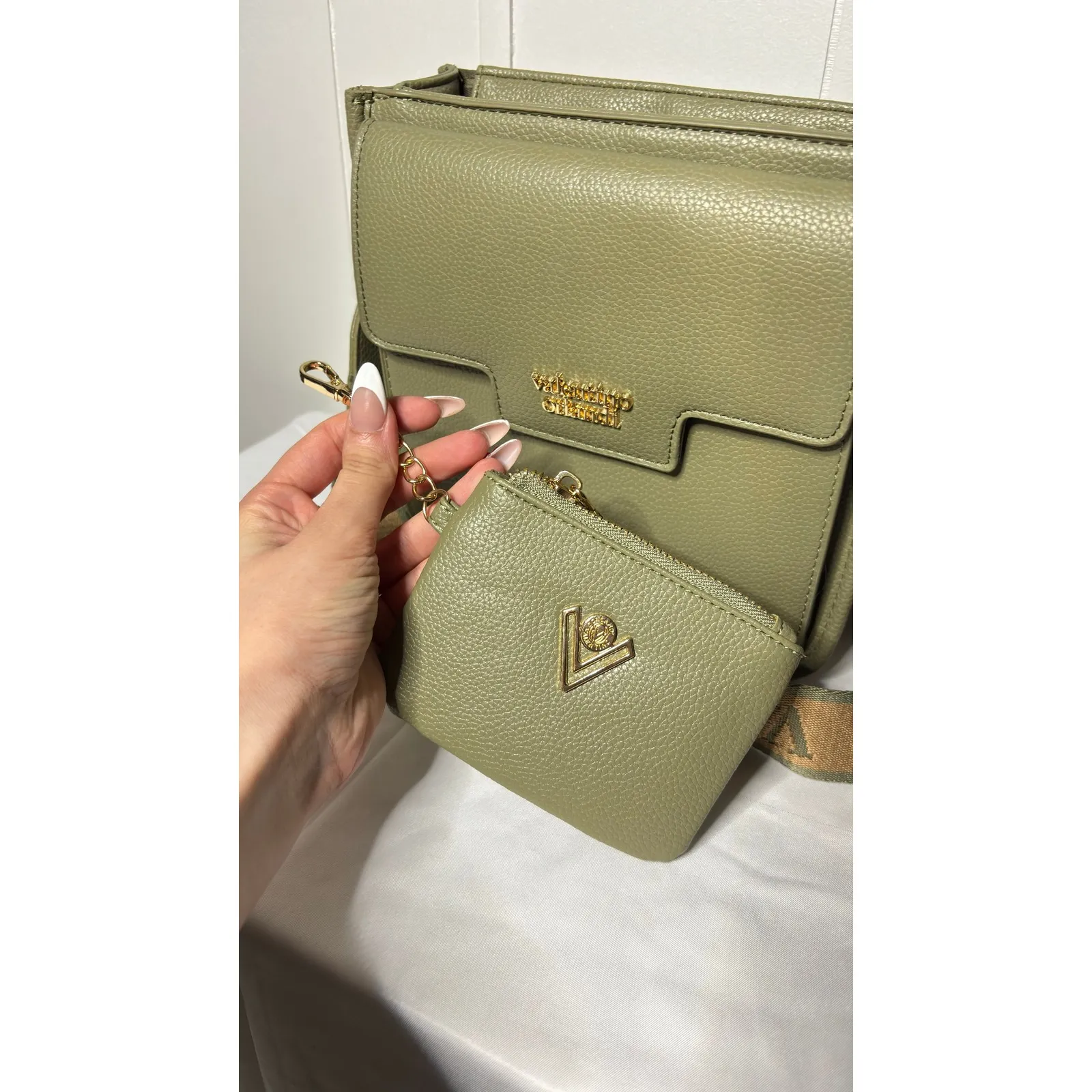 $279 NWOT Valentino Orlandi Olive Green Leather Crossbody Bag w/ Matching Wallet - Image 9