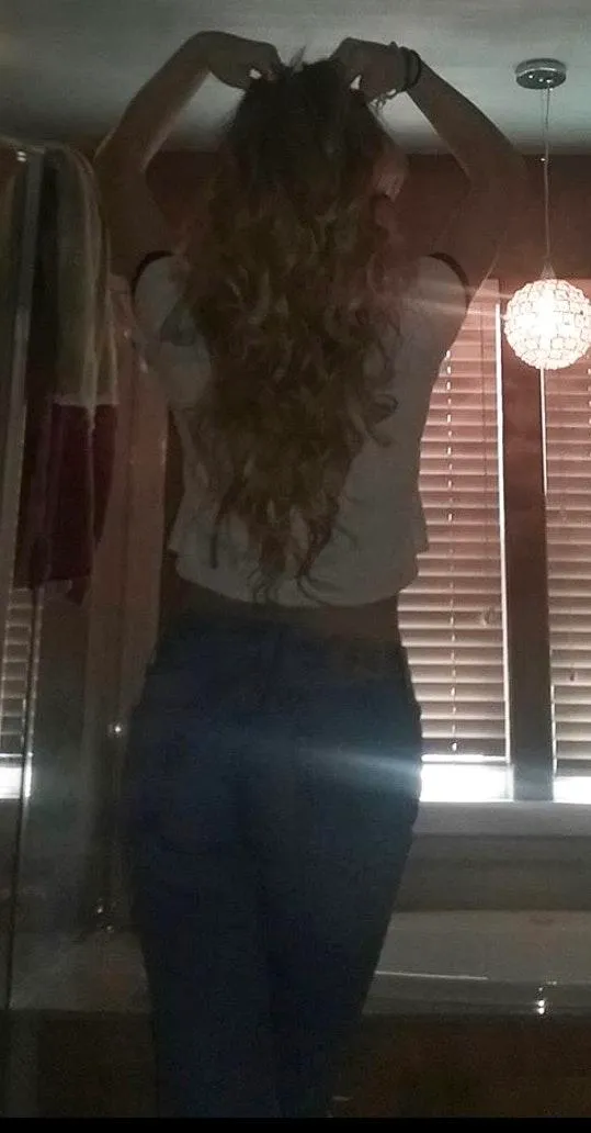 Levi’s 501 Distressed “Mom Jean”style - Image 6