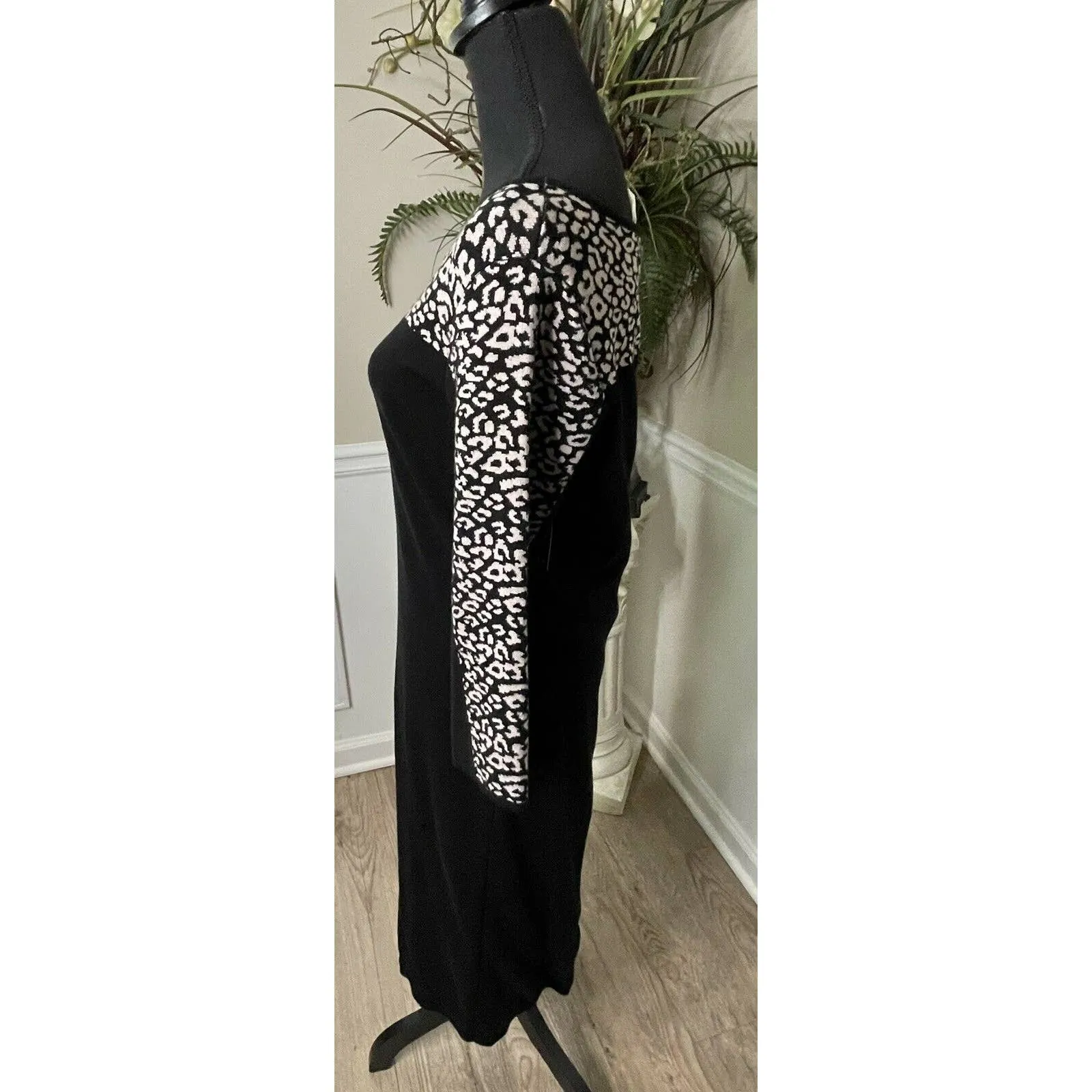 NWT Gabby Skye Black Leopard Dress Size Large - Image 4