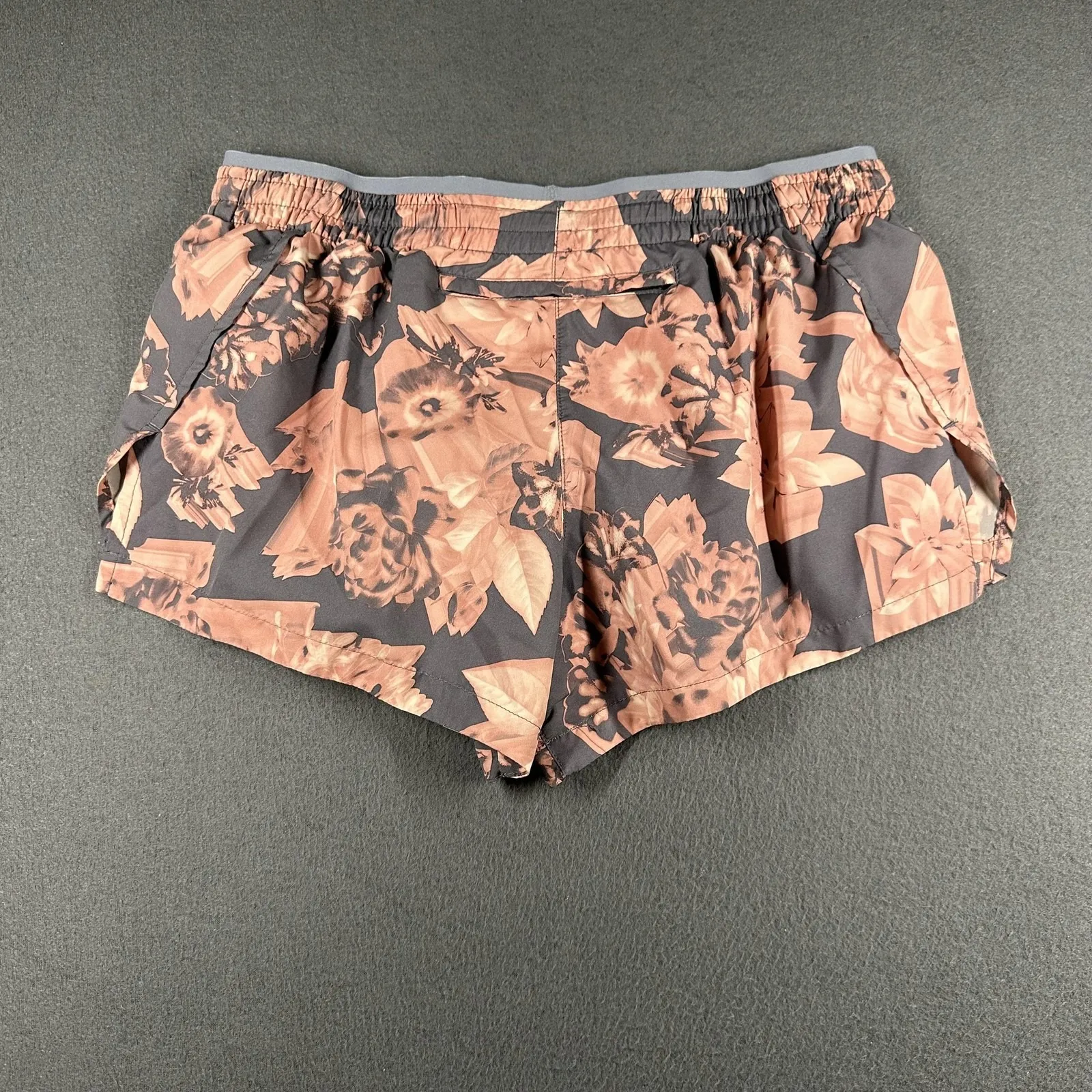 Nike Dri-FIT Running Shorts Womens Small Pink Floral Lined Zip Pocket 929081-685 - Image 16