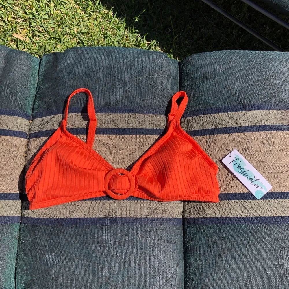 NWT Freshwater Ribbed design and an O - Image 2