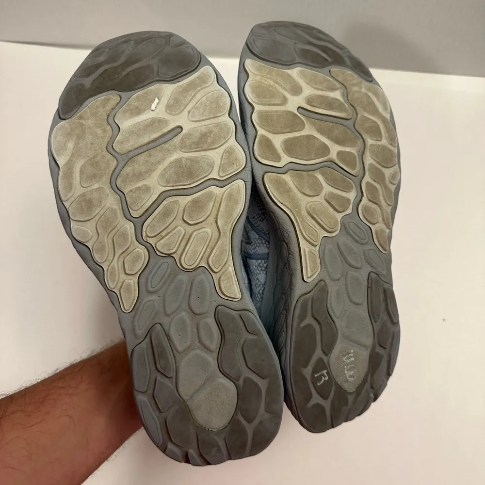 New Balance Women's Fresh Foam X 1080 v12 Light Blue Sneakers W1080A12 Size 10 B - Image 9