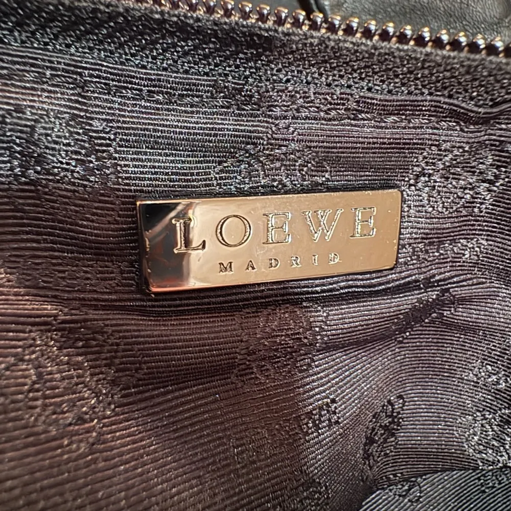 Loewe Black Nylon Tote Bag with a Spacious Design - Image 8