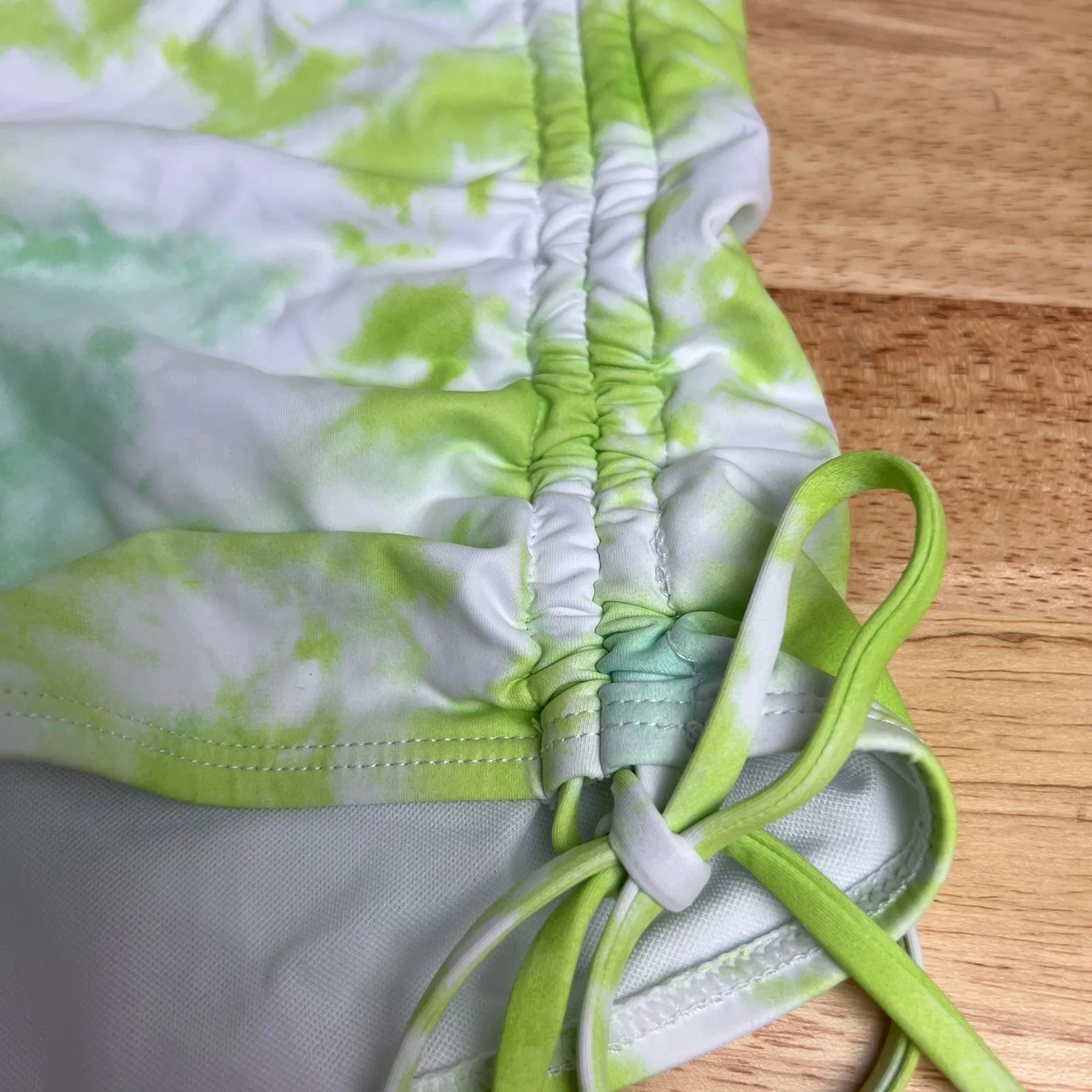 SHEIN Women's Neon Yellow-Green Swim Shorts - Size Medium - NWT - Image 3