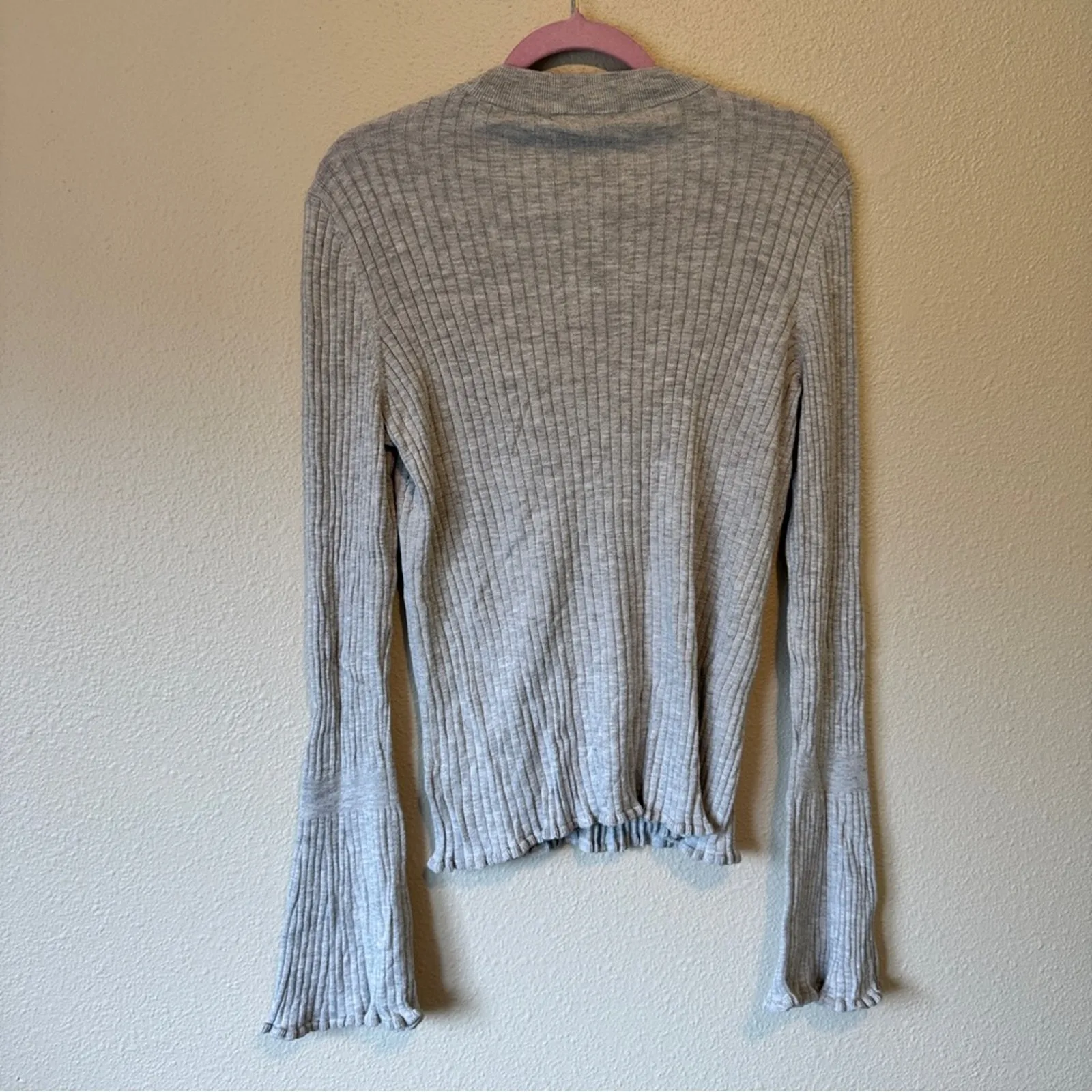 Paige Grey Ribbed Bell Sleeve Sweater Womens L Casual Classic Preppy PulloverZ - Image 7