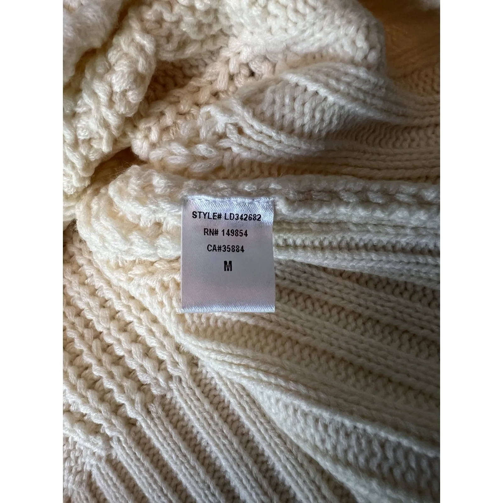 Sage The Label White Cable Knit Fringe Turtleneck Sweater Vest‎ Size Medium - Image 3