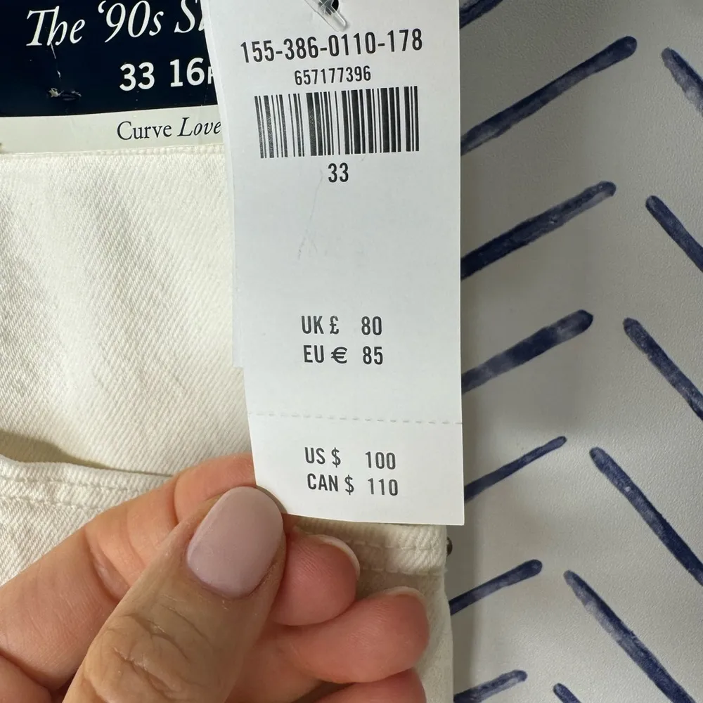 NWT Abercrombie 90’s Ultra High Rise Straight Winter White Cream Jean Size 33 - Image 4