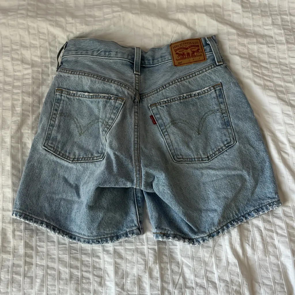 Levi’s 501 Mid Thigh Shorts - Image 2