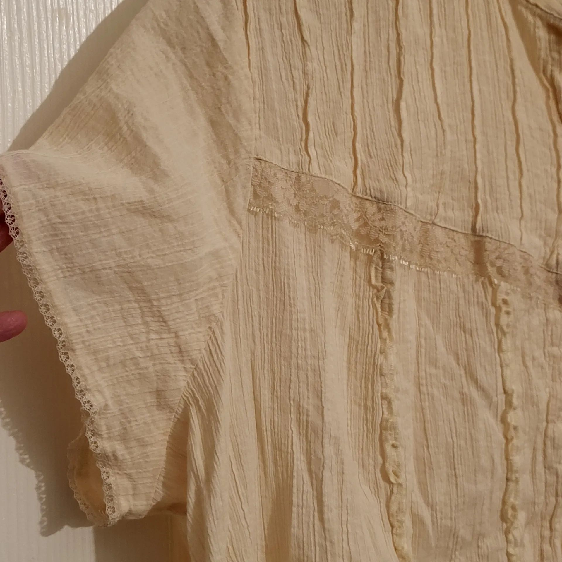 Old Navy  Cream Button-Up Blouse - Image 4