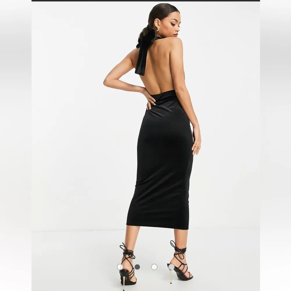 NEW! ASOS DESIGN velvet halter cross front midi dress in black US 4. - Image 3