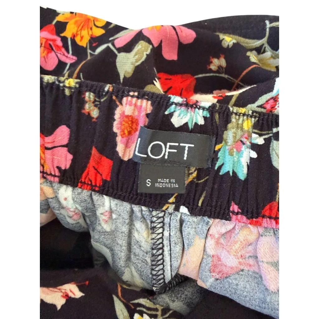 ANN TAYLOR LOFT Floral Casual Shorts Size Small - Image 2