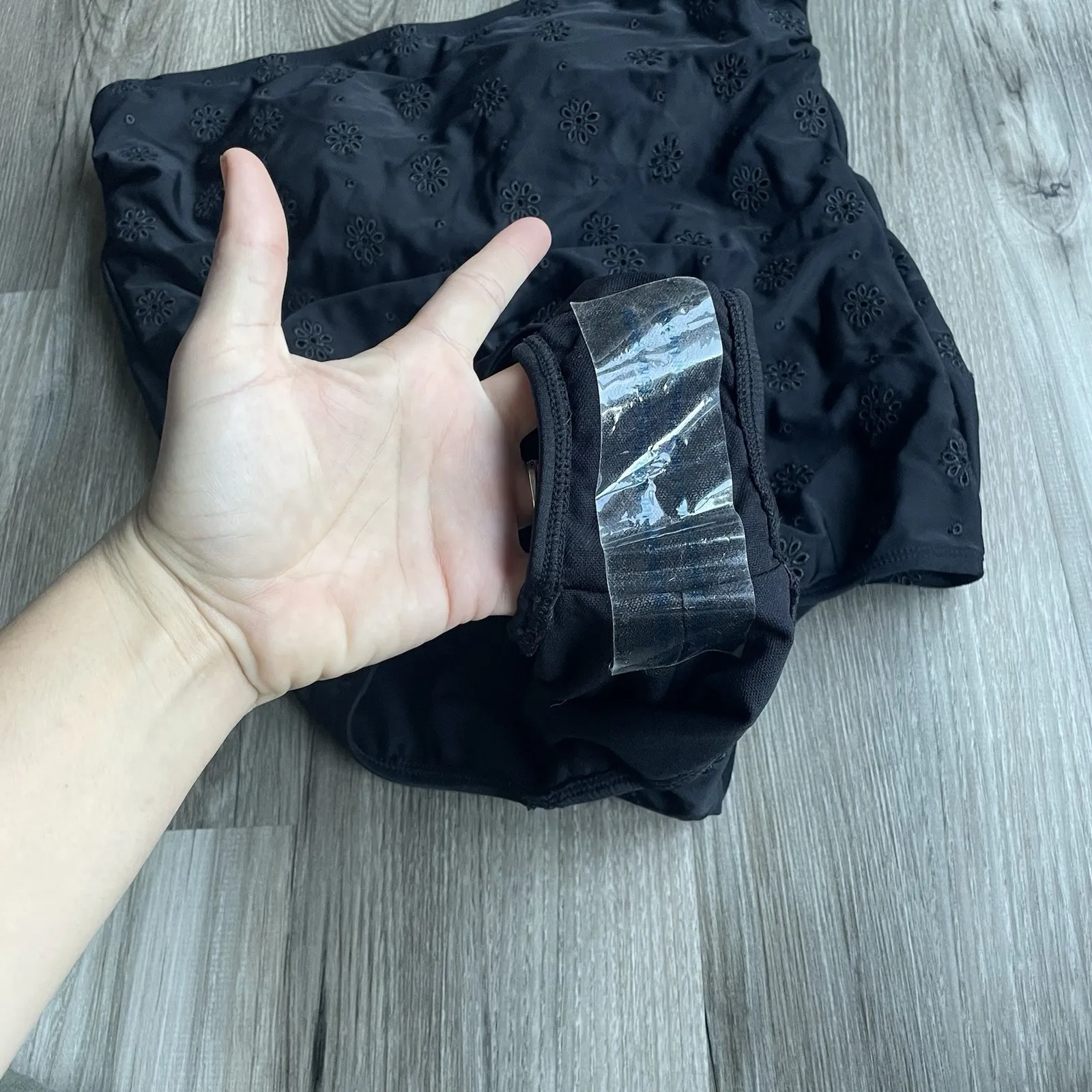 Shade & Shore Black One Piece Strapless Swimsuit Eyelet Flowers Sz L NWT Cheeky - Image 6