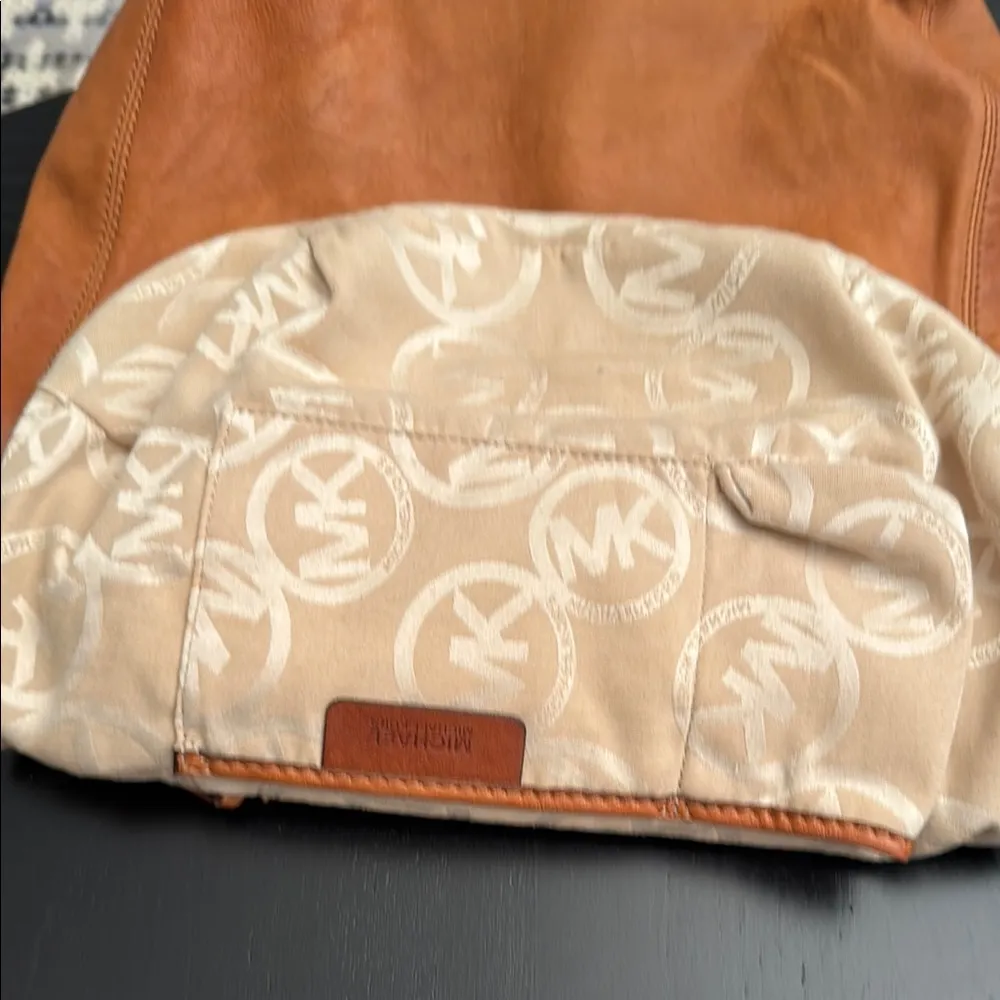 MK Tan Leather HOBO Shoulder Bag - Image 7
