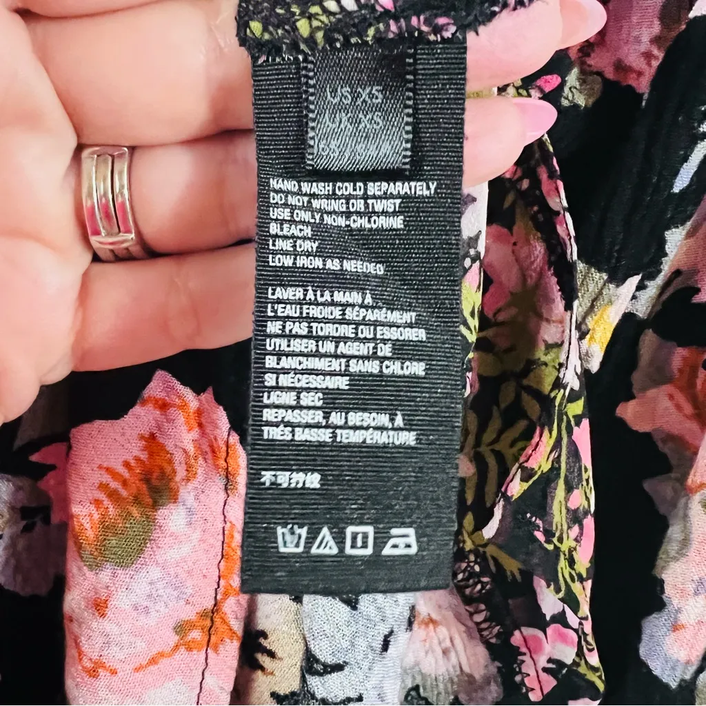 Free People Hold on to Me Black Floral Button Down Shirt Size XS - Image 10