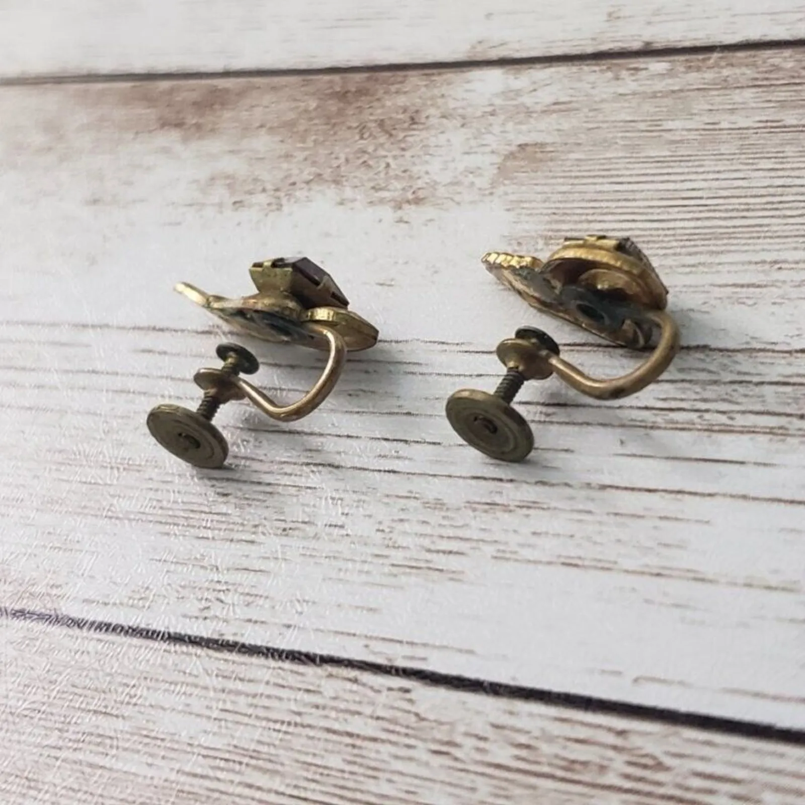 Vintage Screw On Earrings - Image 3