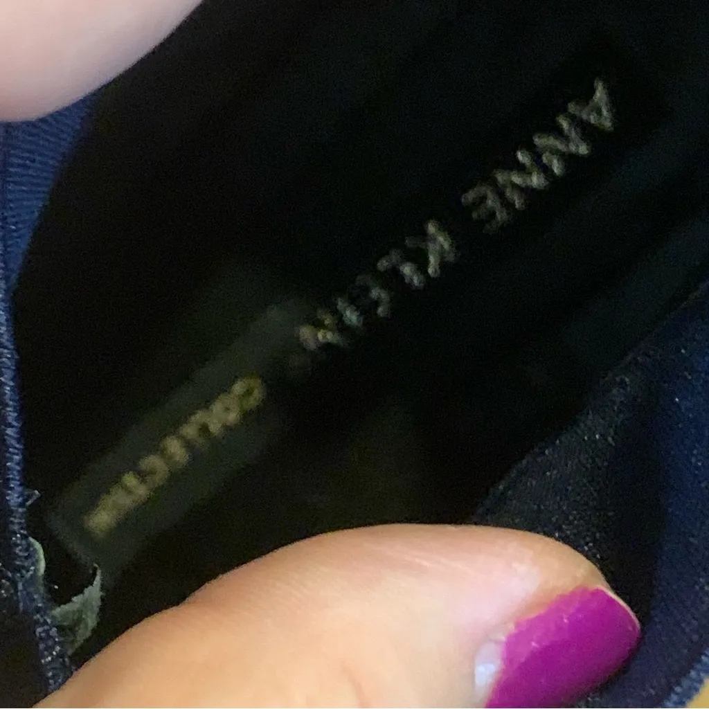 VINTAGE 1990'S/Y2K ANNE KLEIN NAVY BLUE STRETCH FABRIC & SUEDE BOOTIE HEELS (7N) - Image 10