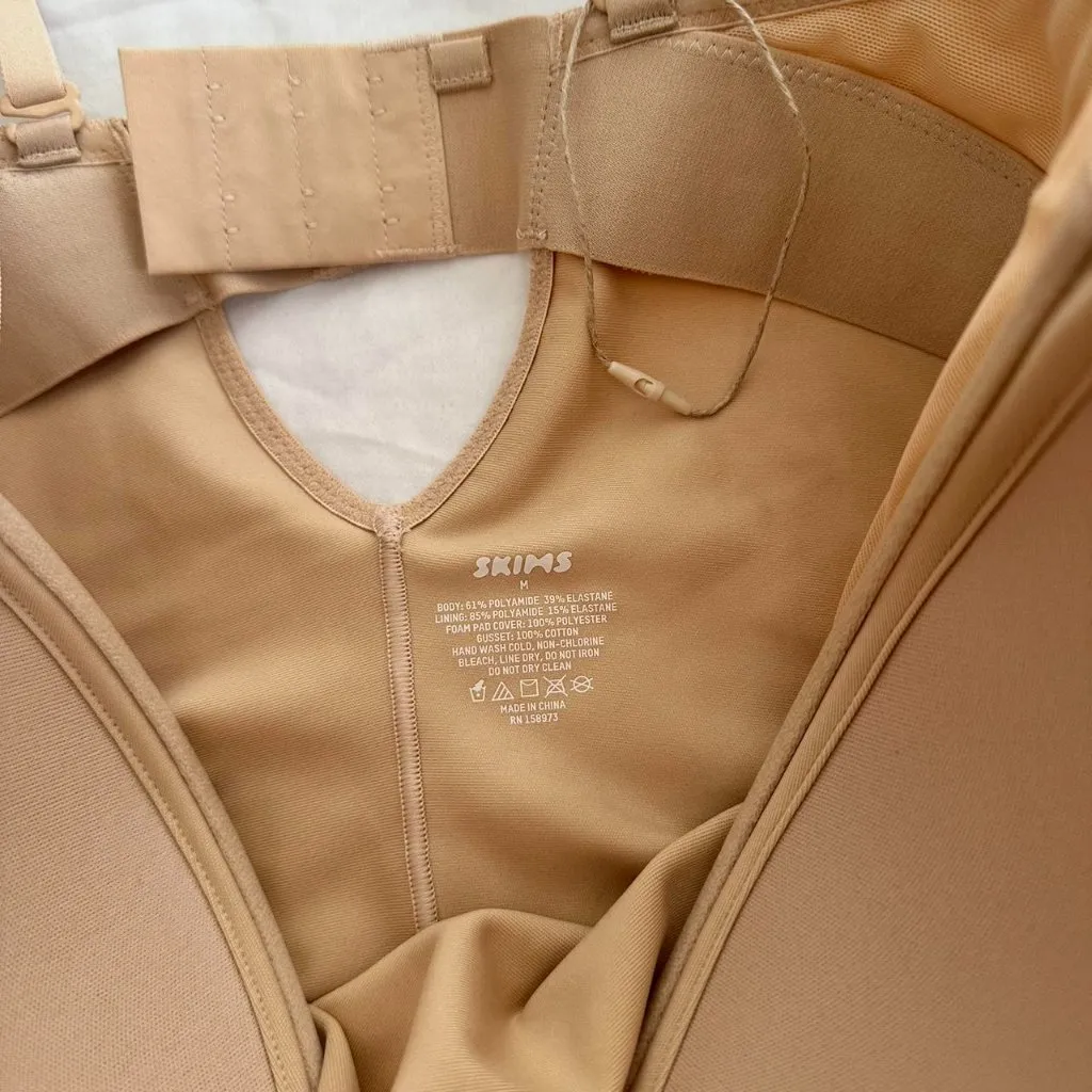 Skims Body Underwire Thong Bodysuit in Sand, Size Medium - Image 7