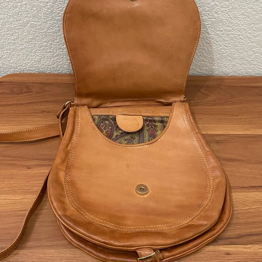 EL VAQUERO Pink Label Brown Leather Studded Handcrafted Saddle Crossbody Bag - Image 10