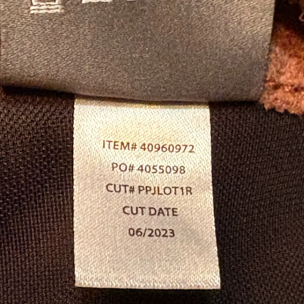 Torrid Perfect Skinny Faux Leather Mid Rise Pant in Color Rootbeer size 16R - Image 7