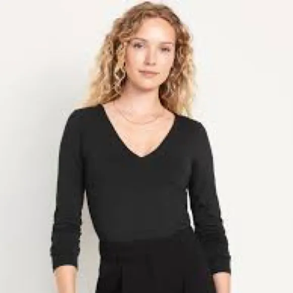 Old Navy Modern Double-Layer V-Neck Long Sleeve Size M - Image 2
