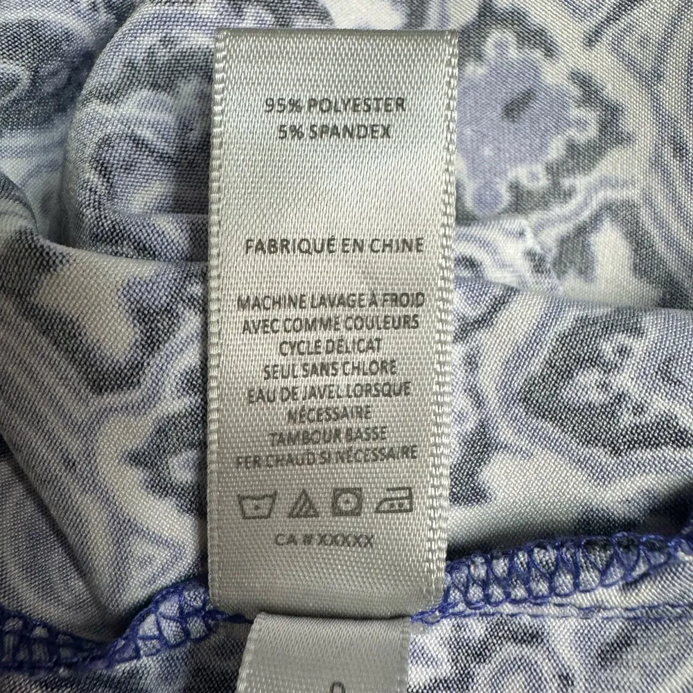 Larry Levine  Women’s Medium Blue Paisley Roll Tab Sleeves Blouse - Image 6