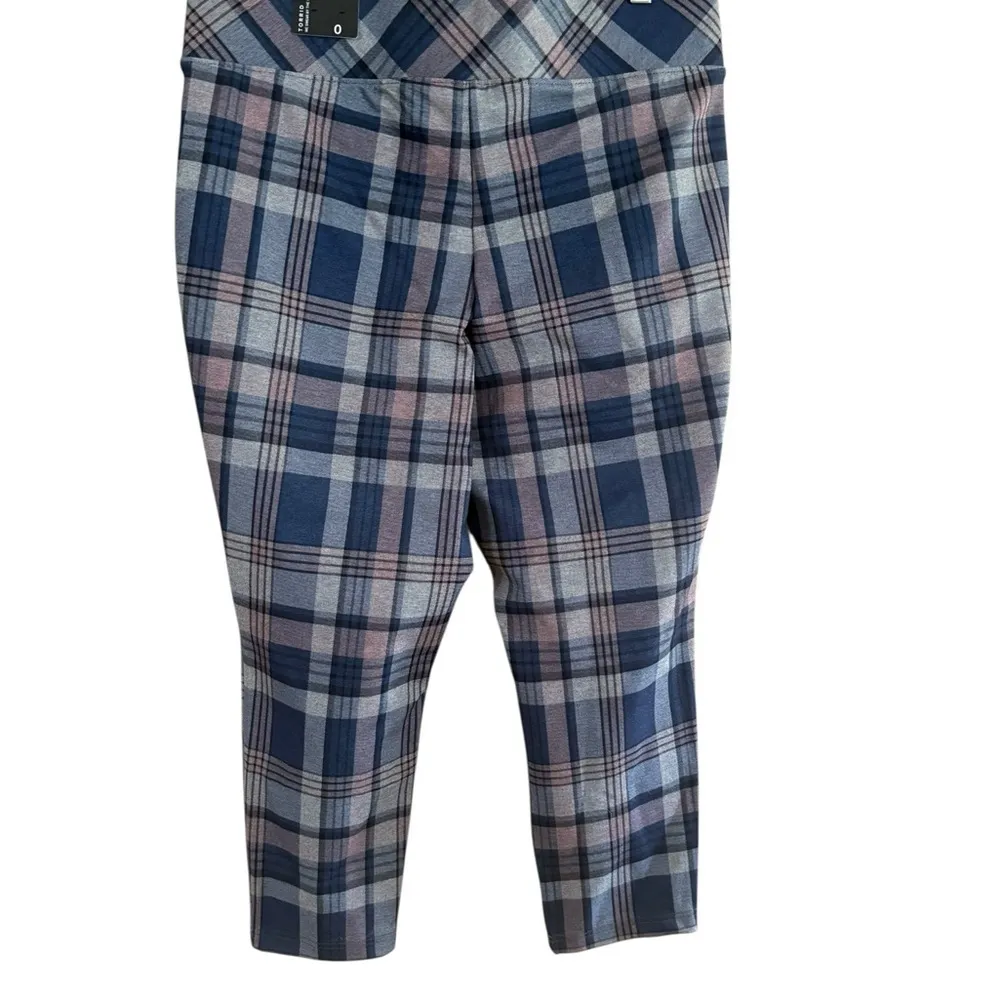 Torrid Navy Charcoal Plaid Capris - Image 8