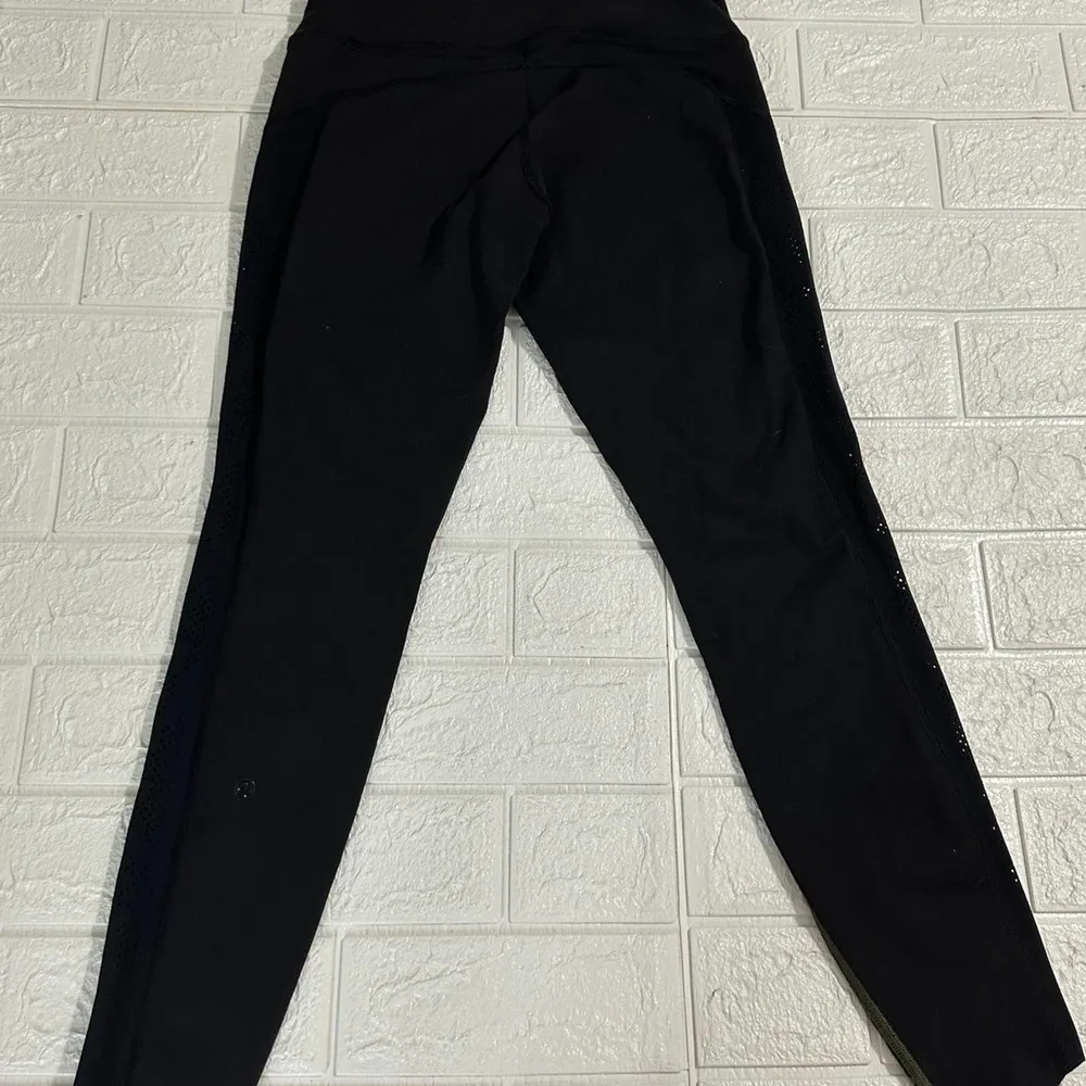 Lululemon Leggings size 4 - Image 9