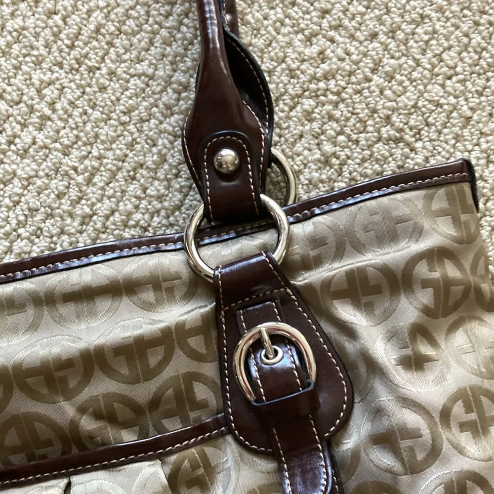 Giani Bernini Shoulder Bag Medium Tote Classic Initial Tan Brown Y2K Like New - Image 3