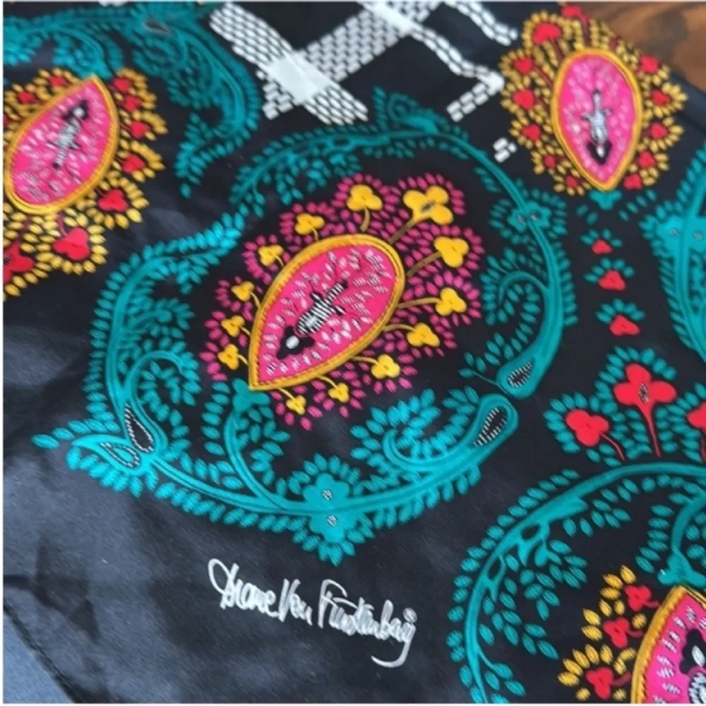 Diane Von Furstenberg Black and Multicolor Scarf - Image 5