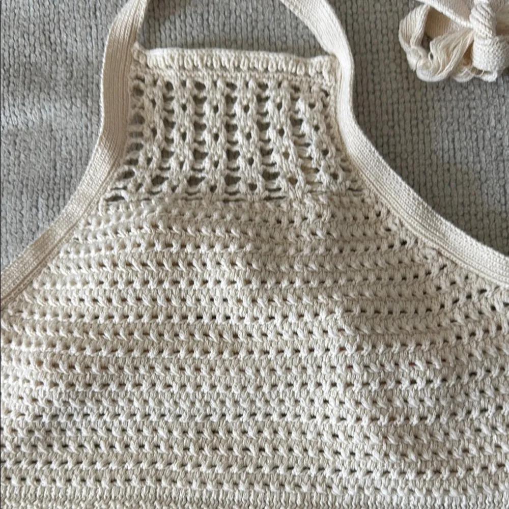 Superdry Cream Sleeveless Cropped Halter Top - Image 4