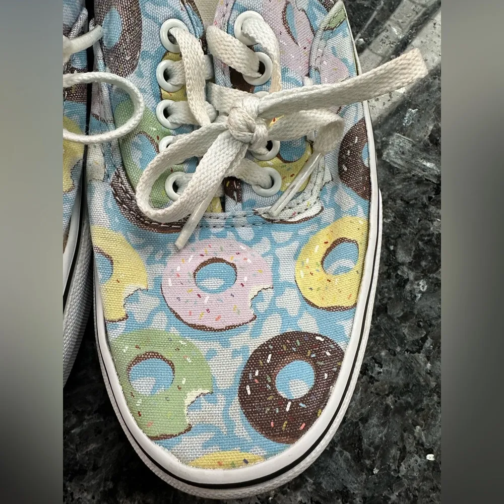 VANS RARE Authentic Donuts Munchies Sprinkles Shoes Size 7.5 Men's 9 Women's - Image 7