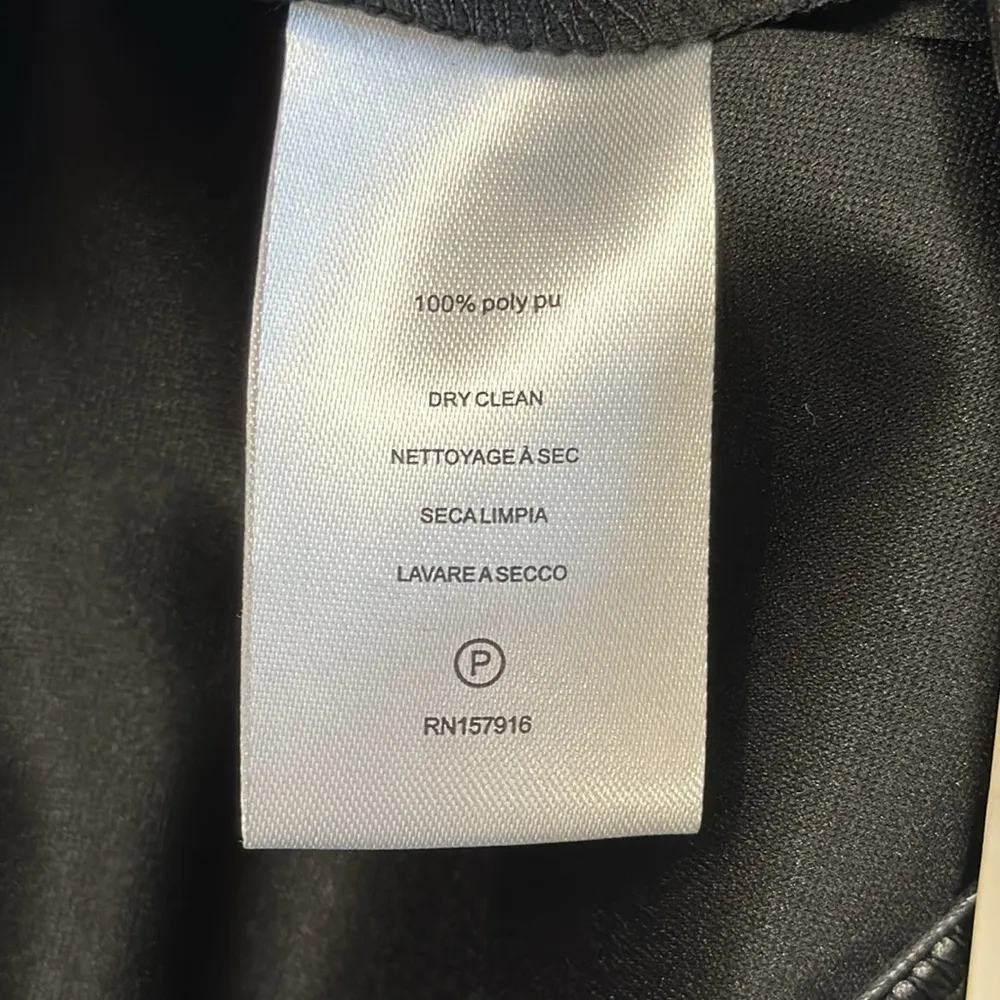 H Halston NWT Black Faux Leather Seamed Pull On Pants Size Medium - Image 7