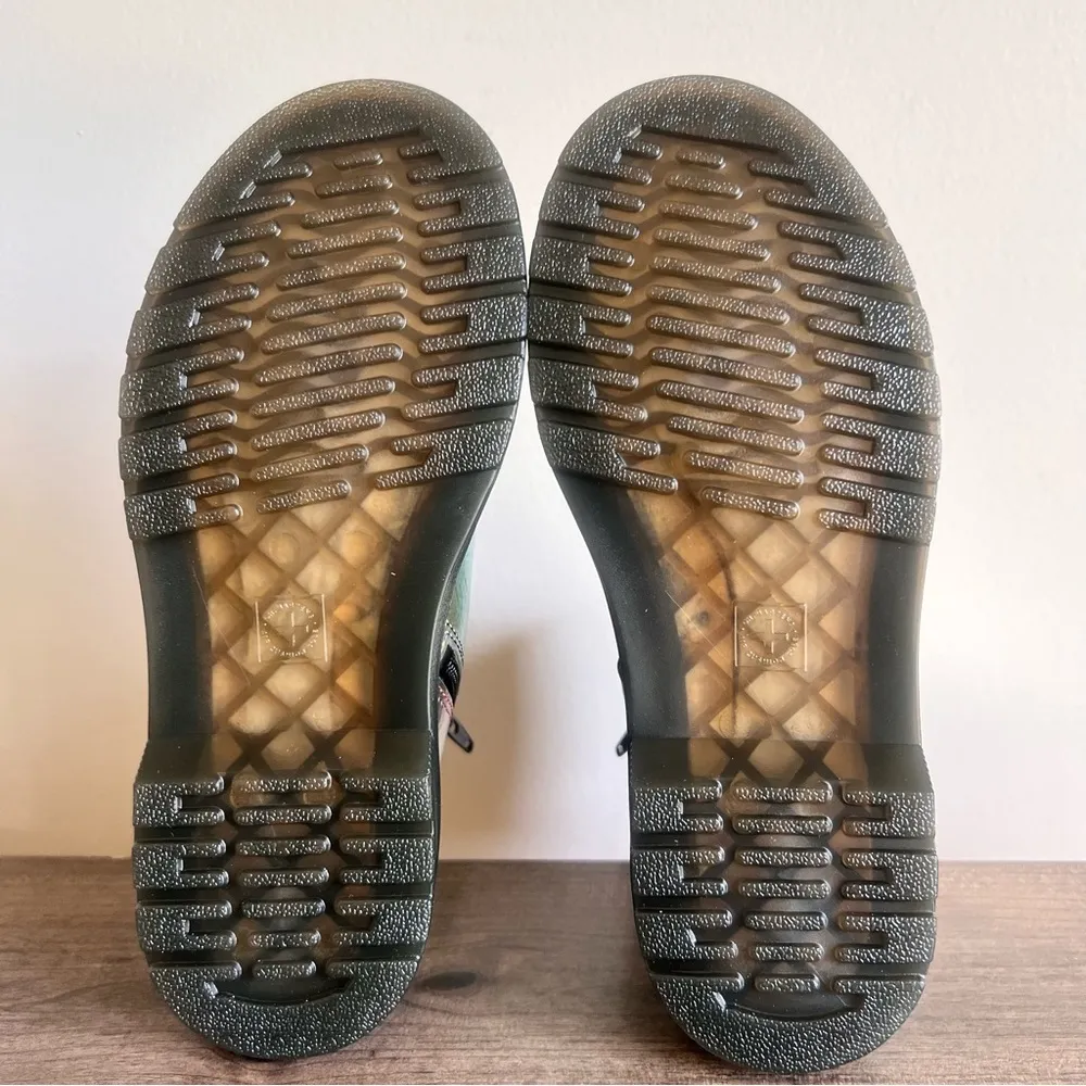 DR. MARTENS Junior 1460 Lace Up Unisex Boots Size 5 or 4#B1175 B1123 - Image 9