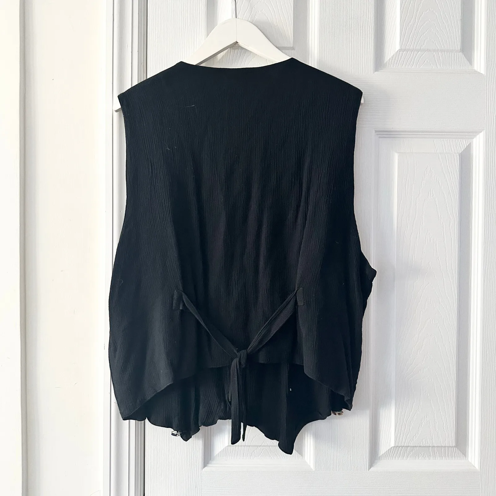 Soul Mates Vintage Black Crinkle Rayon Button Accent Casual Vest Women Medium - Image 10