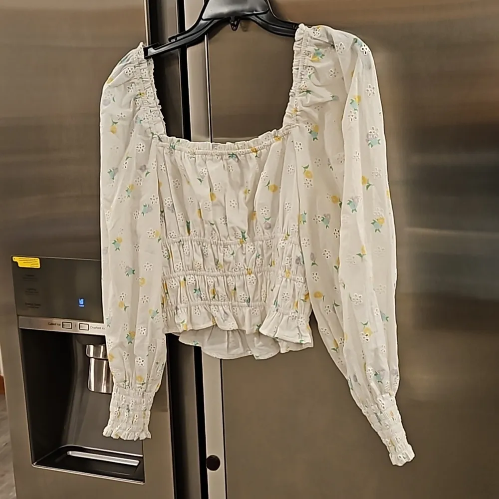 💕FOR LOVE & LEMONS💕 Azalea Smocked Cropped Top ~ White FLoral Print Medium - Image 12