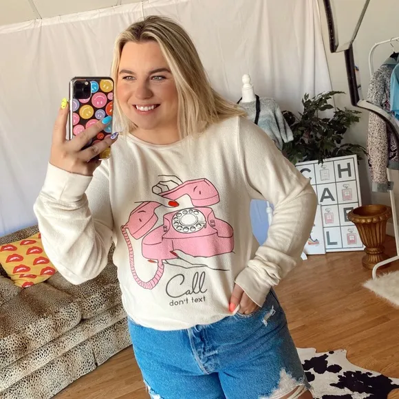 wildfox cream call don't text vintage jumper - Image 17