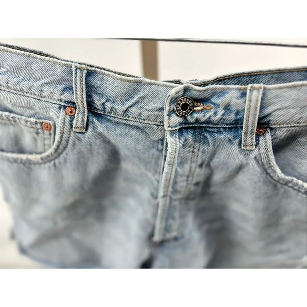 MNG Andy button fly distressed denim shorts size 10 - Image 7