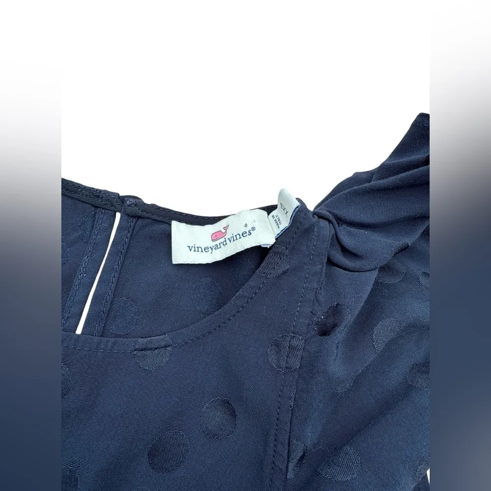 Vineyard Vines Navy Textured Ruffle Blouse size XXS - Image 3