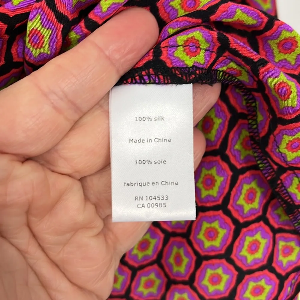 Nanette Lepore Size 10 Red, Purple Silk Beaded Keyhole Neckline Blouse Top - Image 9