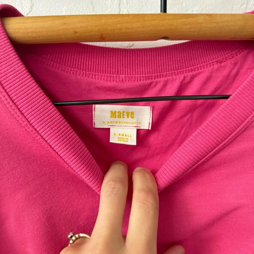 Anthropologie Maeve Twist Front Waist Length Pink Butter Soft Sweatshirt XS - Image 4