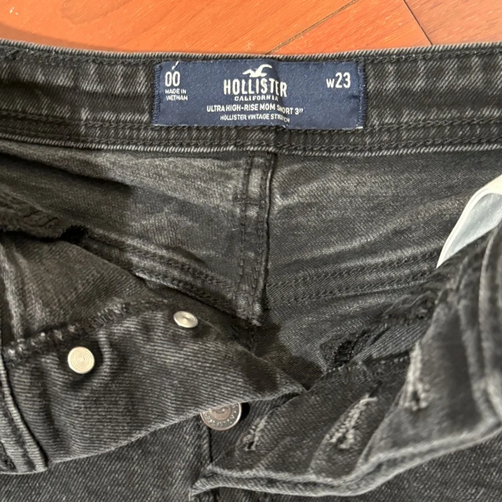 mom ultra high rise shorts - Image 3