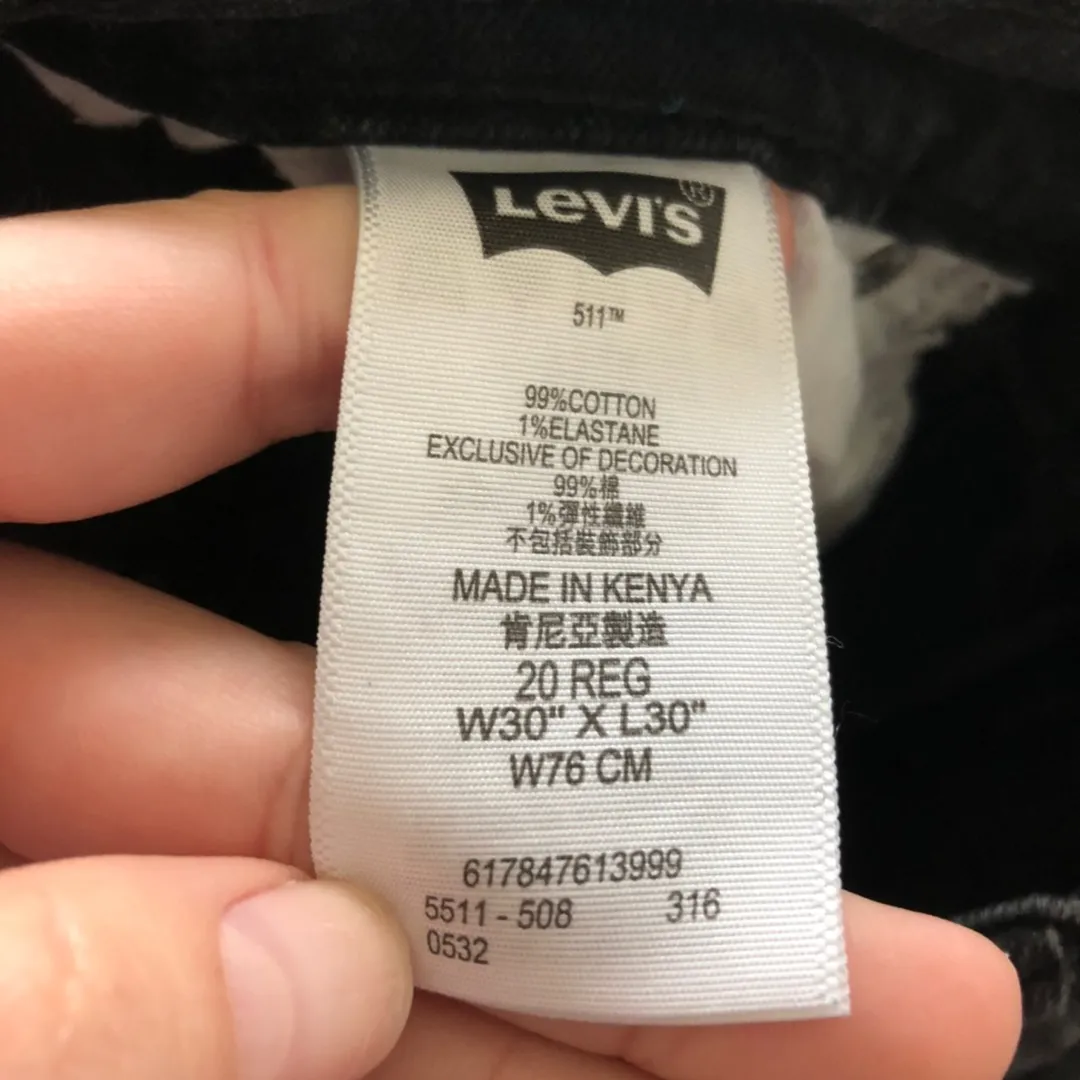 Levi’s Custom Distressed Jean Shorts - Image 4